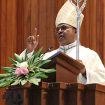 Uskup Seno Ngutra Ajak Gereja Menjadi Terang di Tengah Kemajemukan Maluku