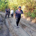 Air Mata di Inamosol, Jalan Rusak 80 Tahun yang Mengguncang Batin Seorang Gubernur