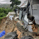 Longsor Terjang Permukiman di Ambon, 10 Rumah Rusak dan Satu Terseret ke Jurang